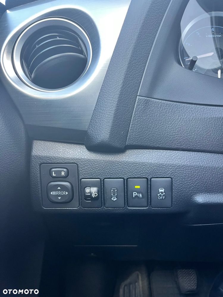 Toyota Auris - 15