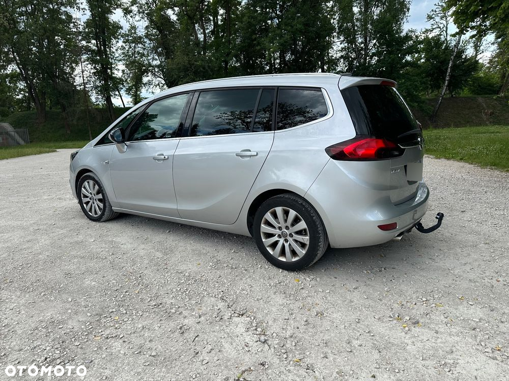 Opel Zafira 2.0 D Automatik ON - 3