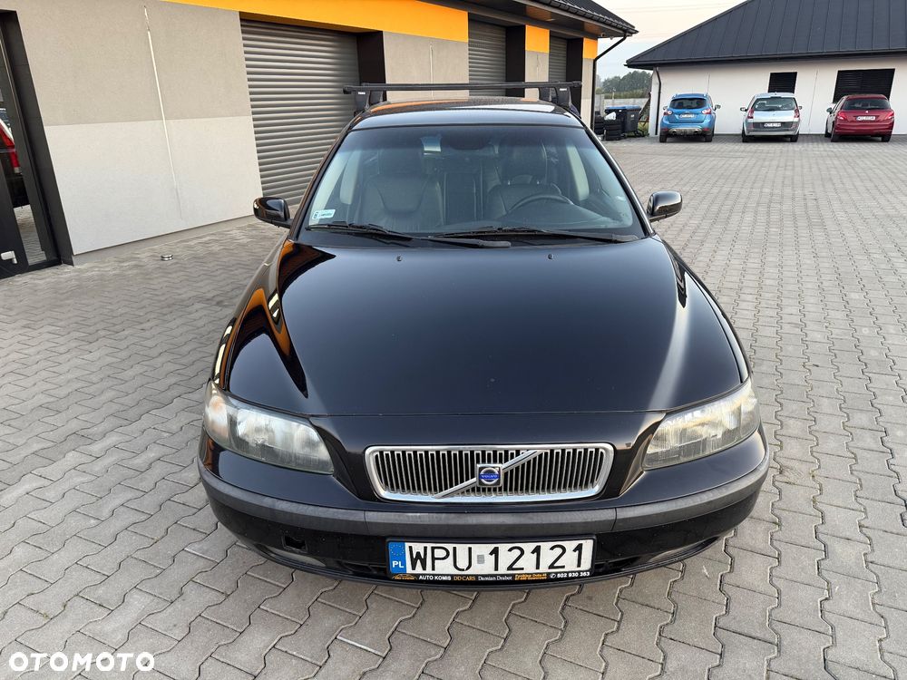 Volvo V70 2.4 D Momentum - 11