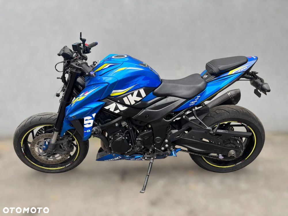Suzuki GSX - 5