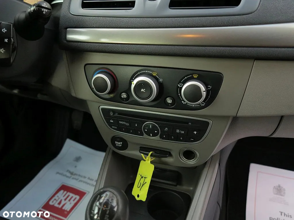 Renault Megane 1.6 16V 110 Dynamique - 22