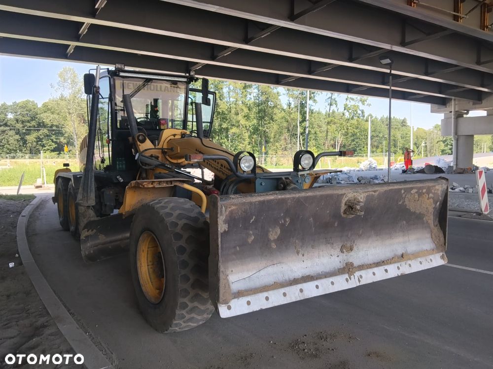 New Holland F 156.7A - 2