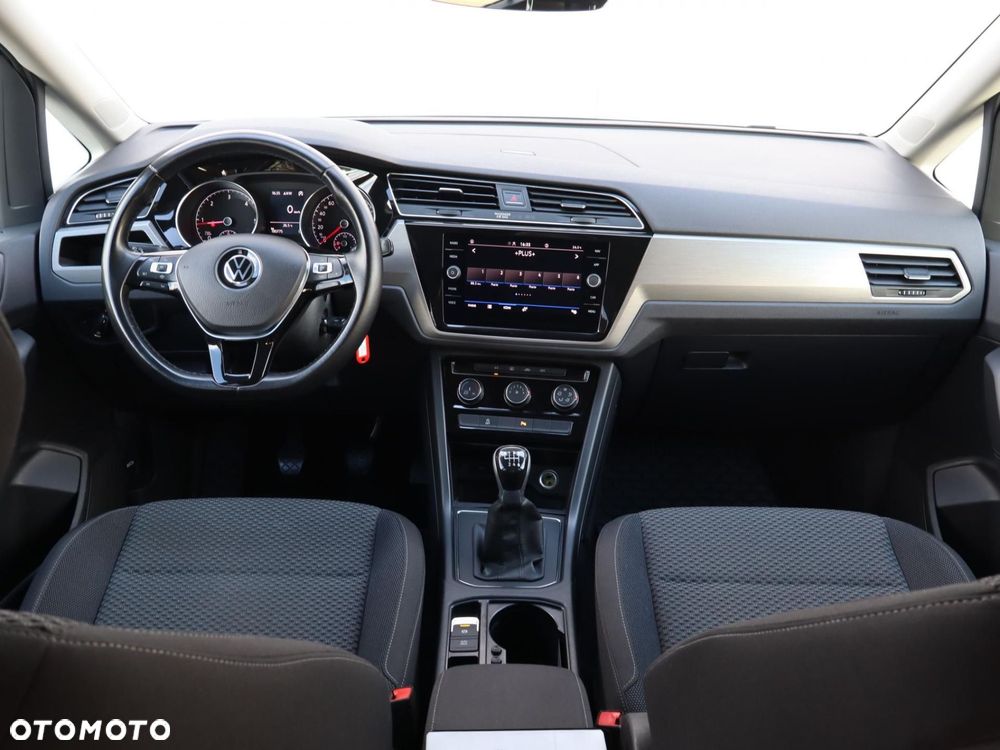 Volkswagen Touran 2020 photo 5