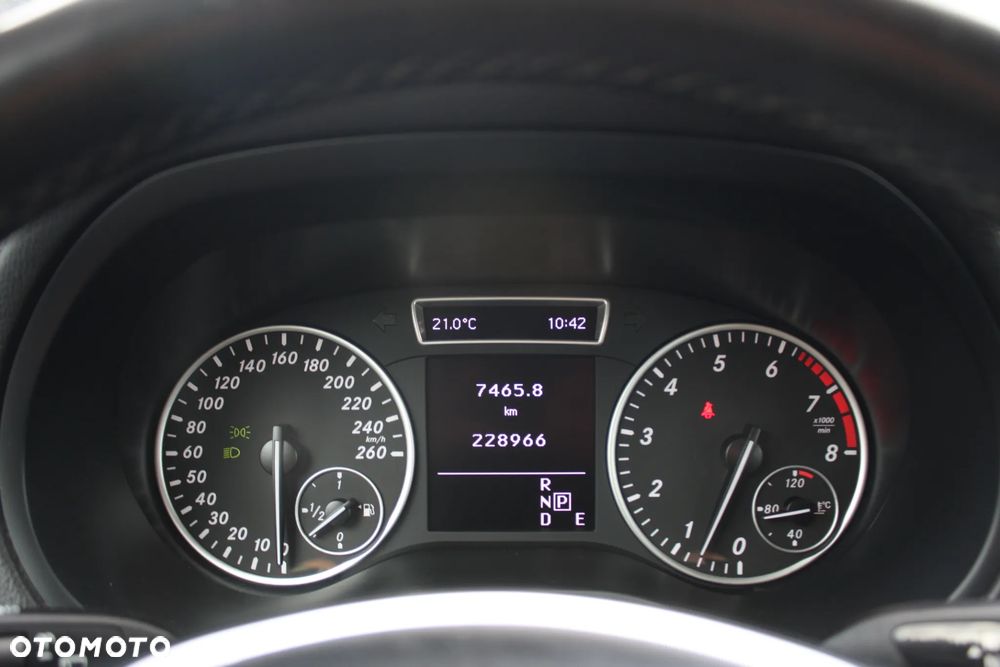 Mercedes-Benz Klasa B 200 (BlueEFFICIENCY) 7G-DCT - 22