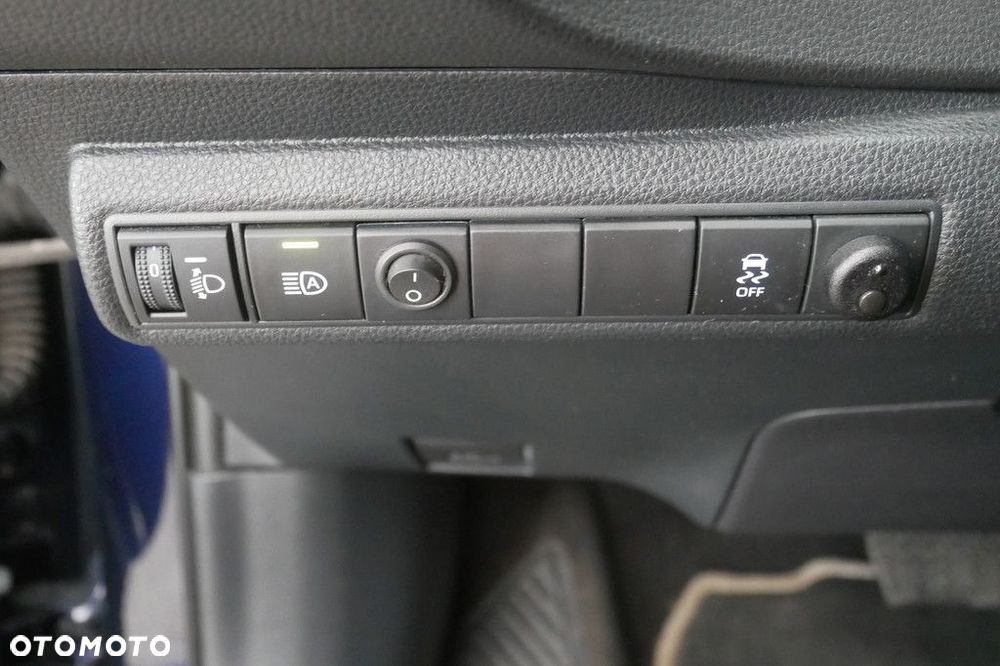 Toyota Corolla - 25