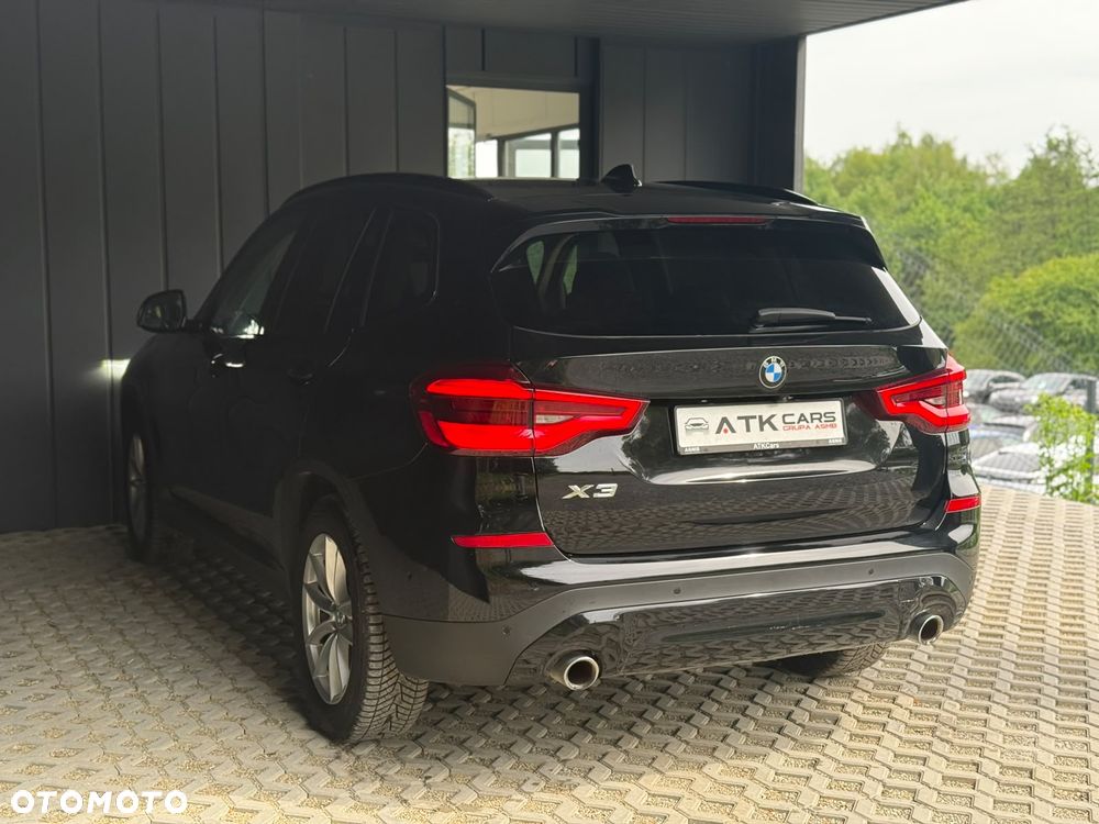 BMW X3 xDrive20i Advantage - 8