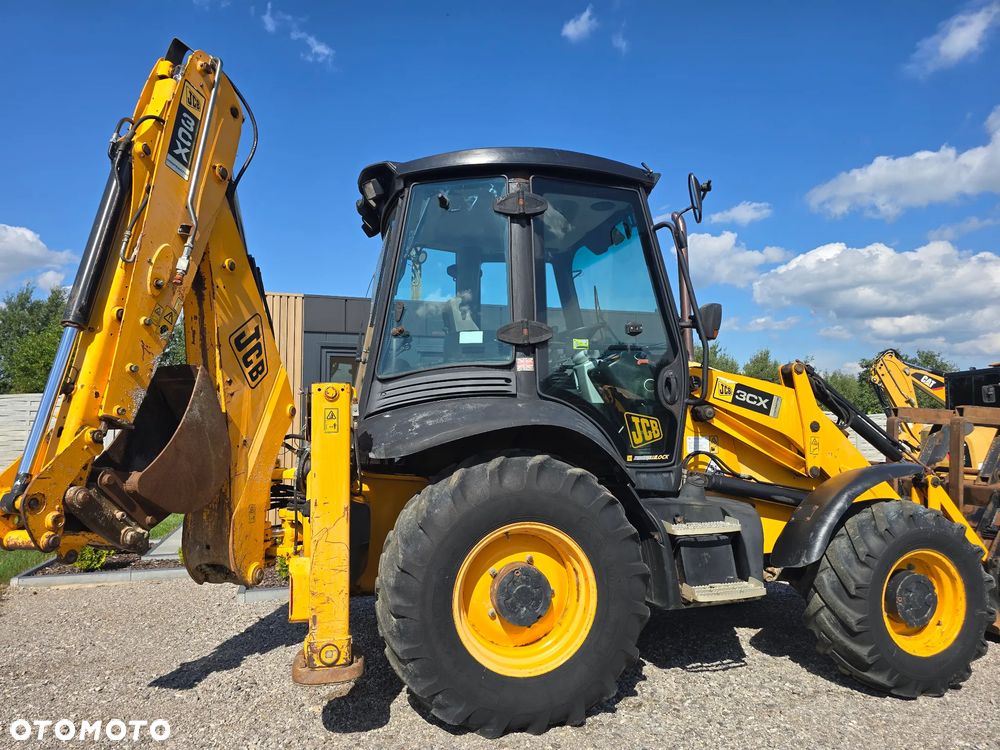 JCB - 11