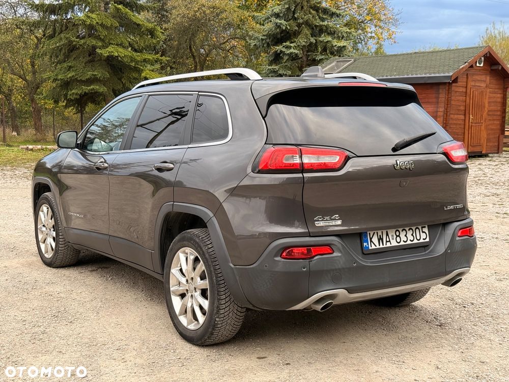 Jeep Cherokee - 3