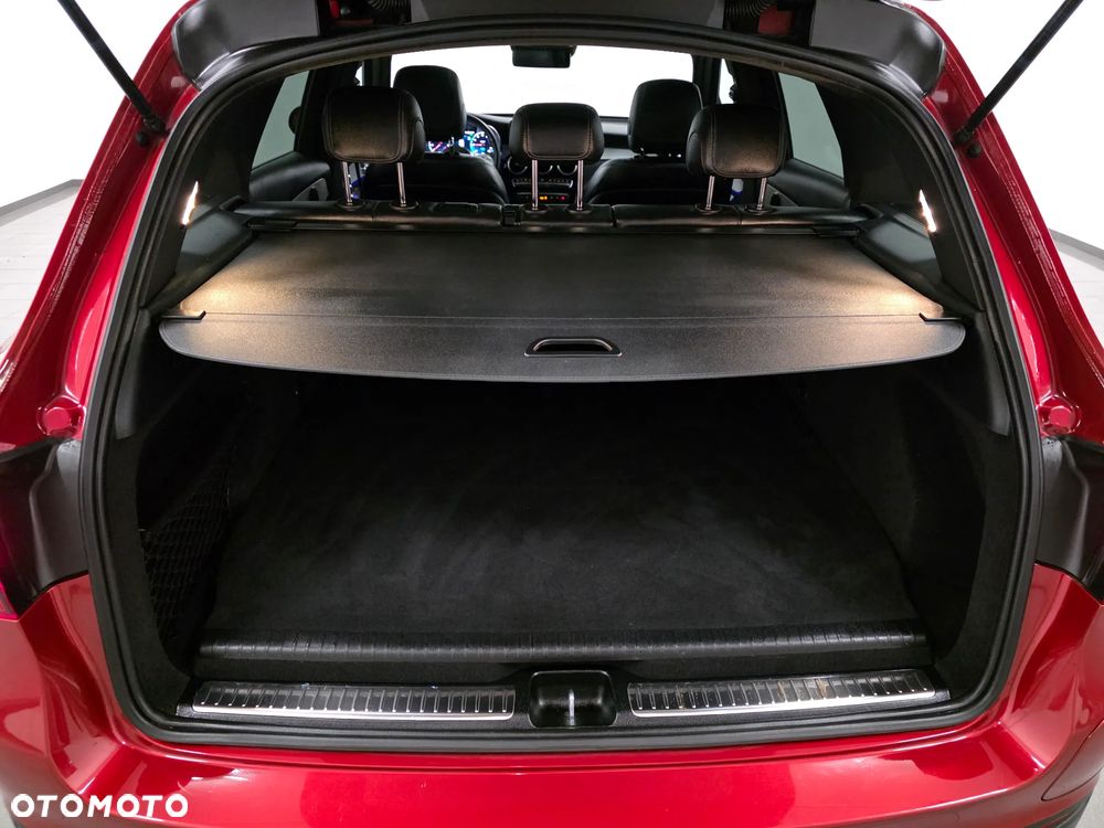 Mercedes-Benz GLC 300 de 4Matic 9G-TRONIC AMG Line Plus - 39