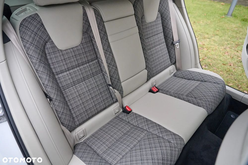 Volvo V60 - 32