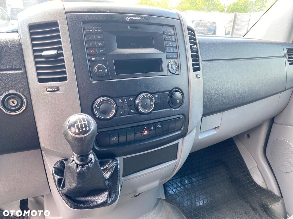 Volkswagen CRAFTER - 13