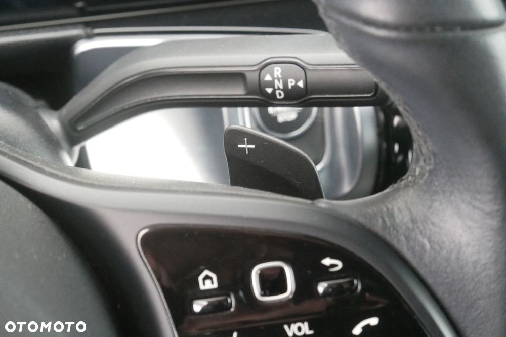 Mercedes-Benz GLB - 27