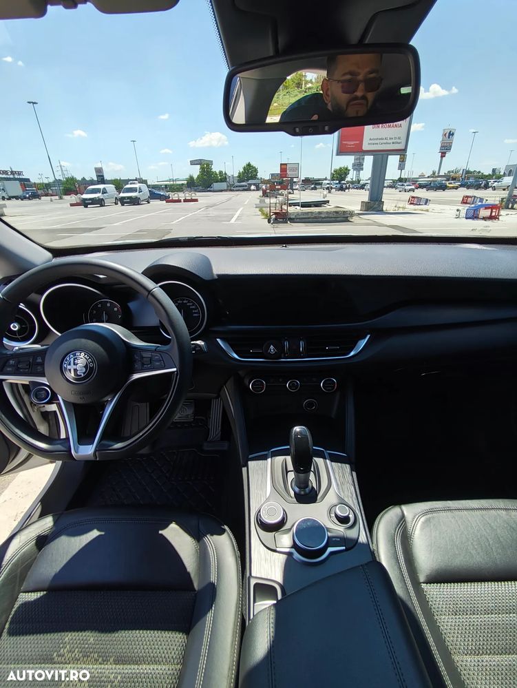 Alfa Romeo Stelvio 2.0 Turbo AWD AT8 Super - 2