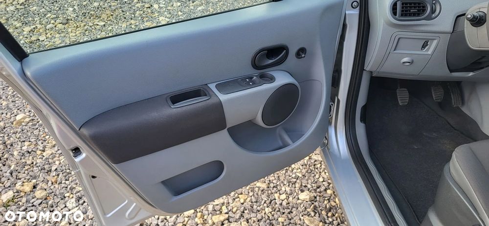 Renault Modus - 11