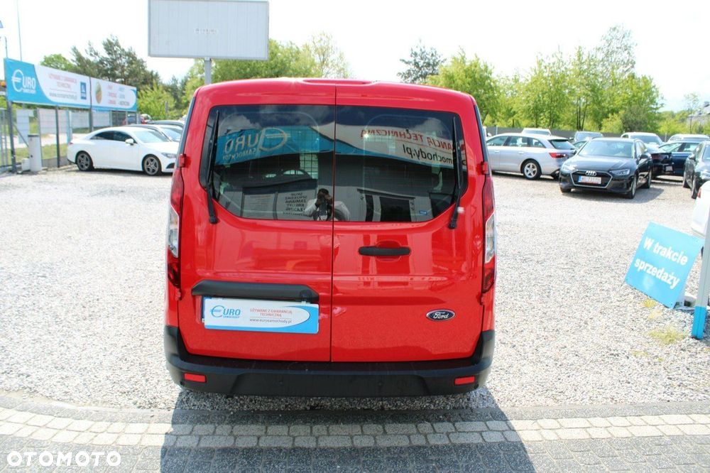 Ford Transit Connect - 8