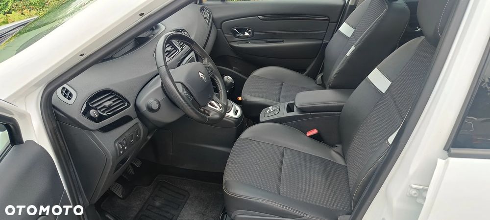 Renault Grand Scenic ENERGY dCi 130 Start & Stop Euro 6 Bose Edition - 17