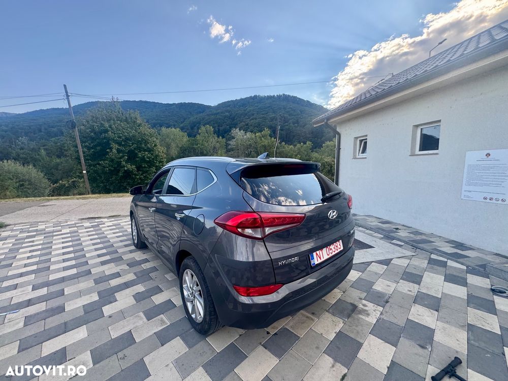 Hyundai Tucson blue 1.7 CRDi 2WD Passion - 10