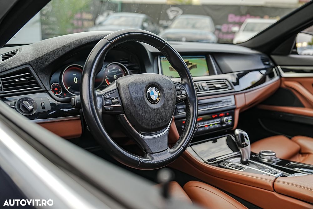 BMW Seria 5 520d Aut. Luxury Line - 15