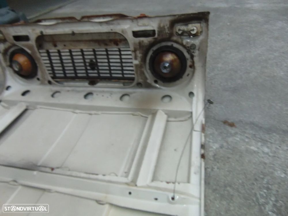 Renault 4F Capot - 8