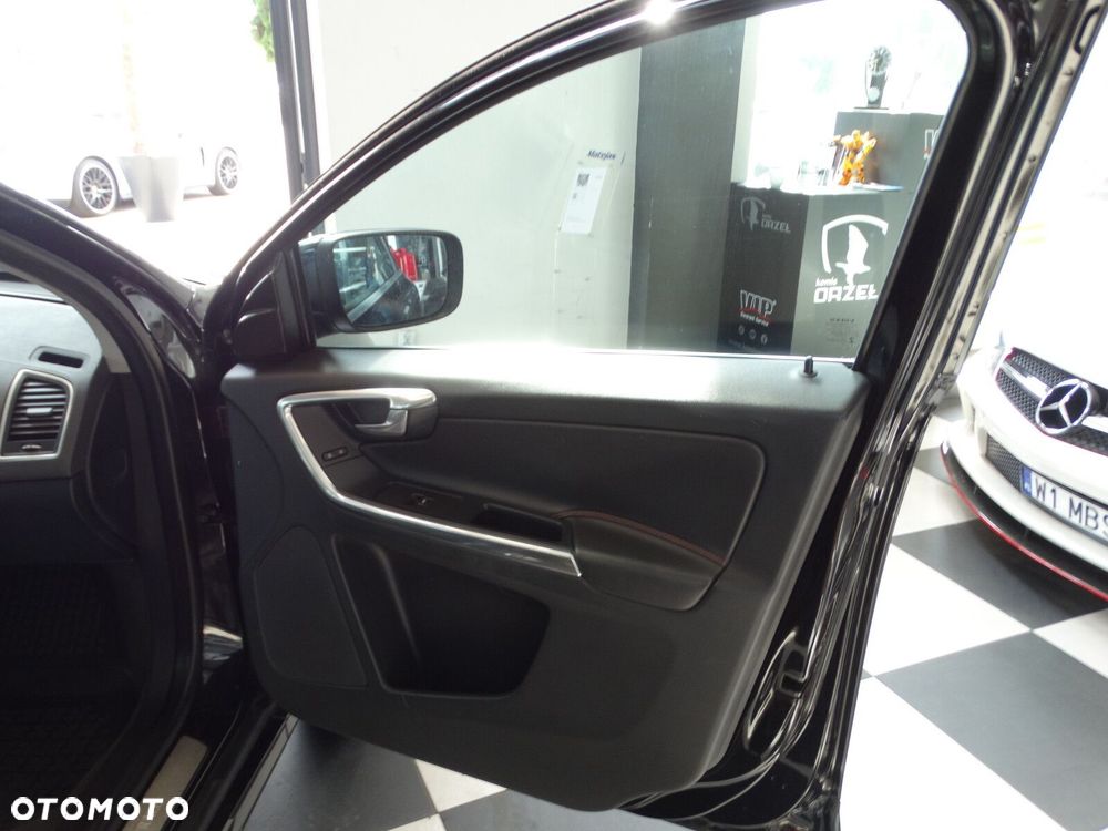 Volvo XC 60 - 33
