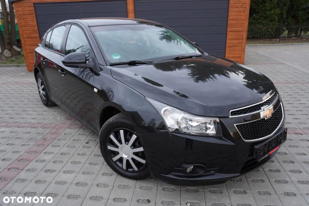 Chevrolet Cruze 1.6 LS+ - 2