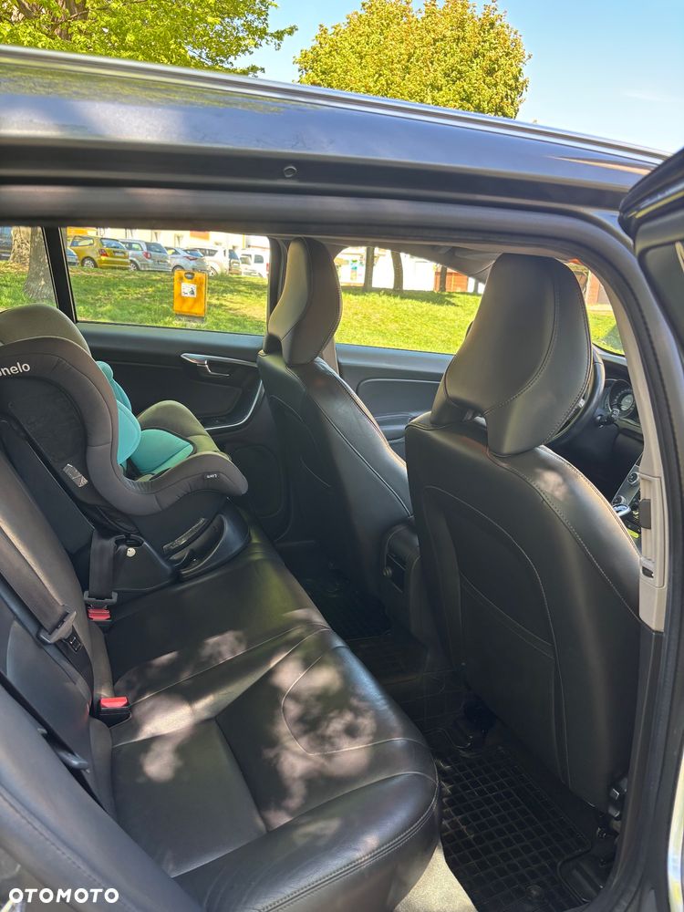 Volvo V60 D3 AWD - 11
