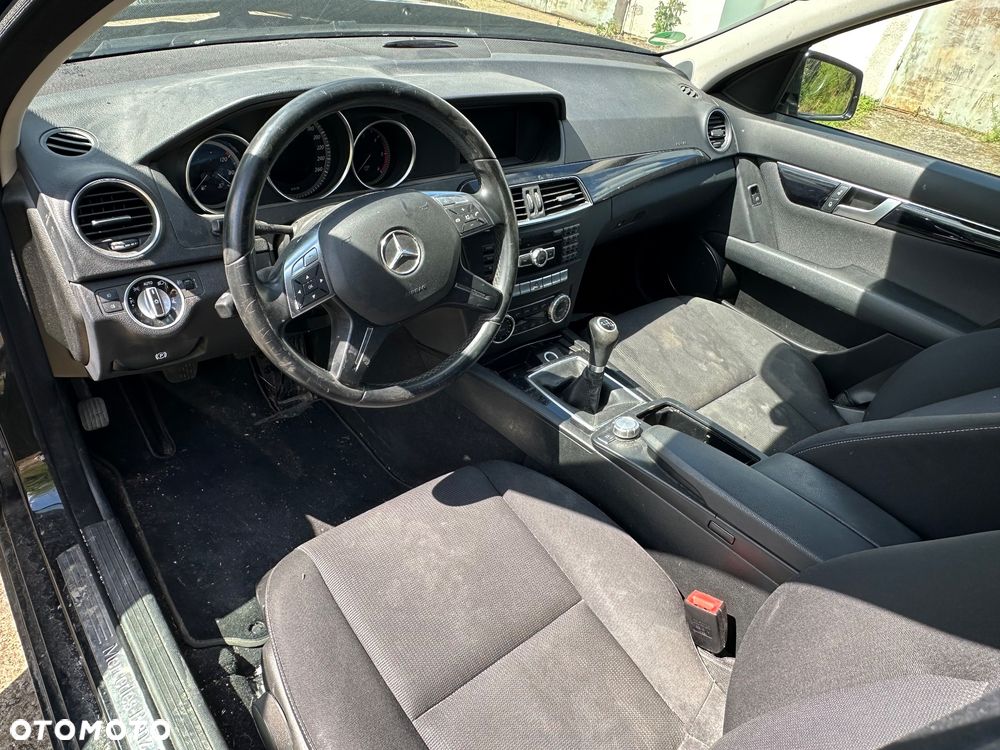 Mercedes-Benz Klasa C 200 CDI DPF (BlueEFFICIENCY) Elegance - 10