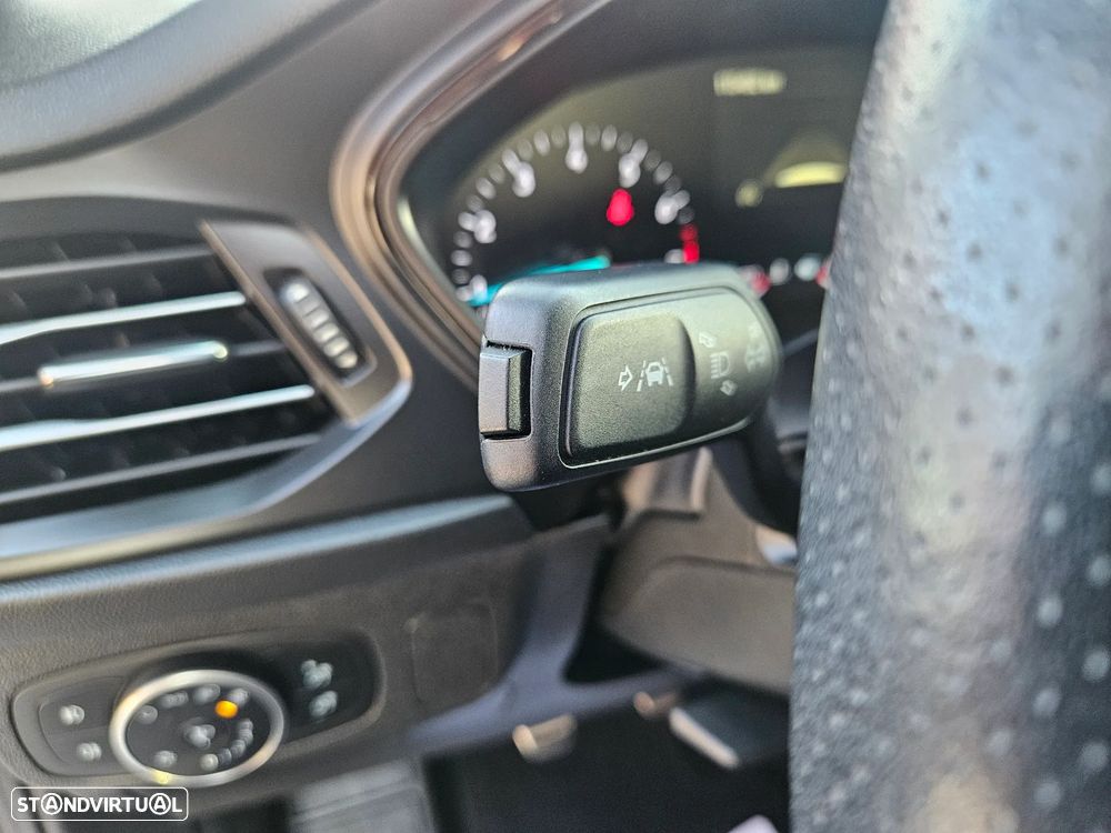 Ford Focus SW 1.0 EcoBoost ST-Line - 26