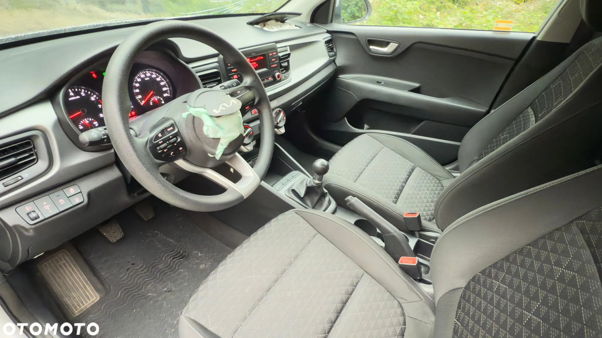 Kia Rio - 13