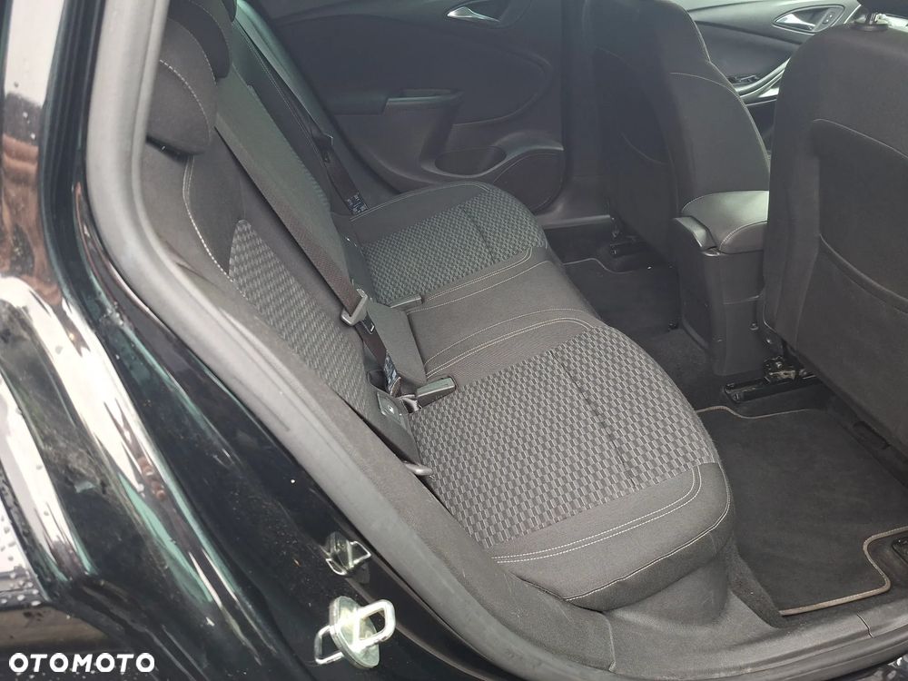 Opel Astra 1.6 CDTI Essentia - 16