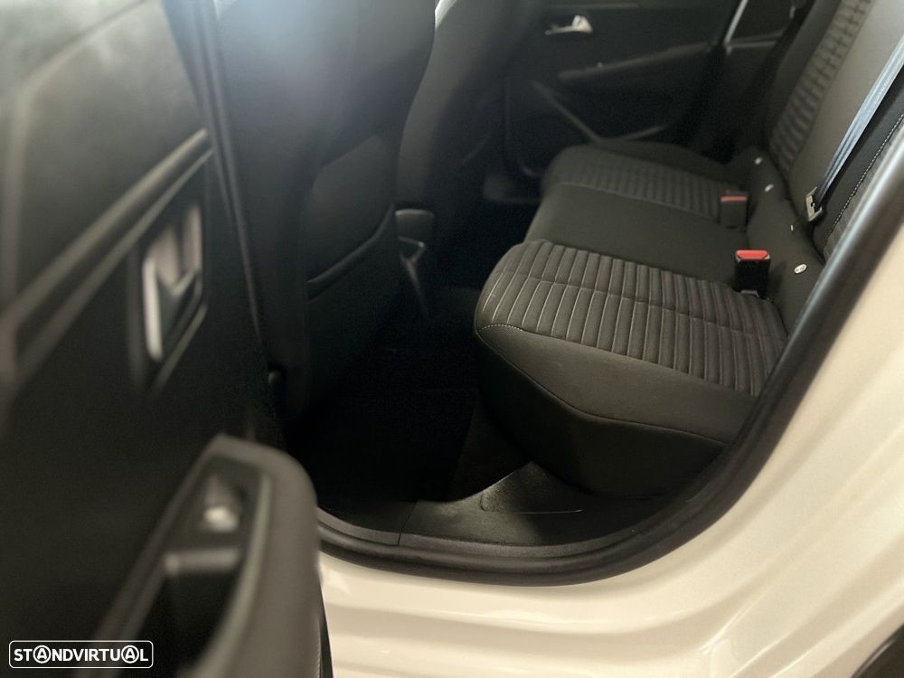 Peugeot 208 PureTech 75 Active Pack - 29