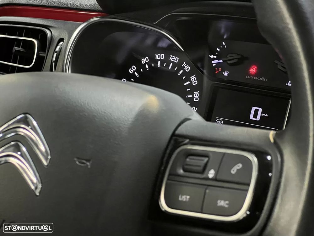 Citroën C3 1.2 PureTech Shine - 36