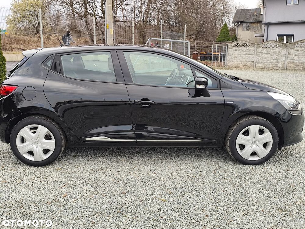 Renault Clio 1.2 16V 75 LIMITED - 5
