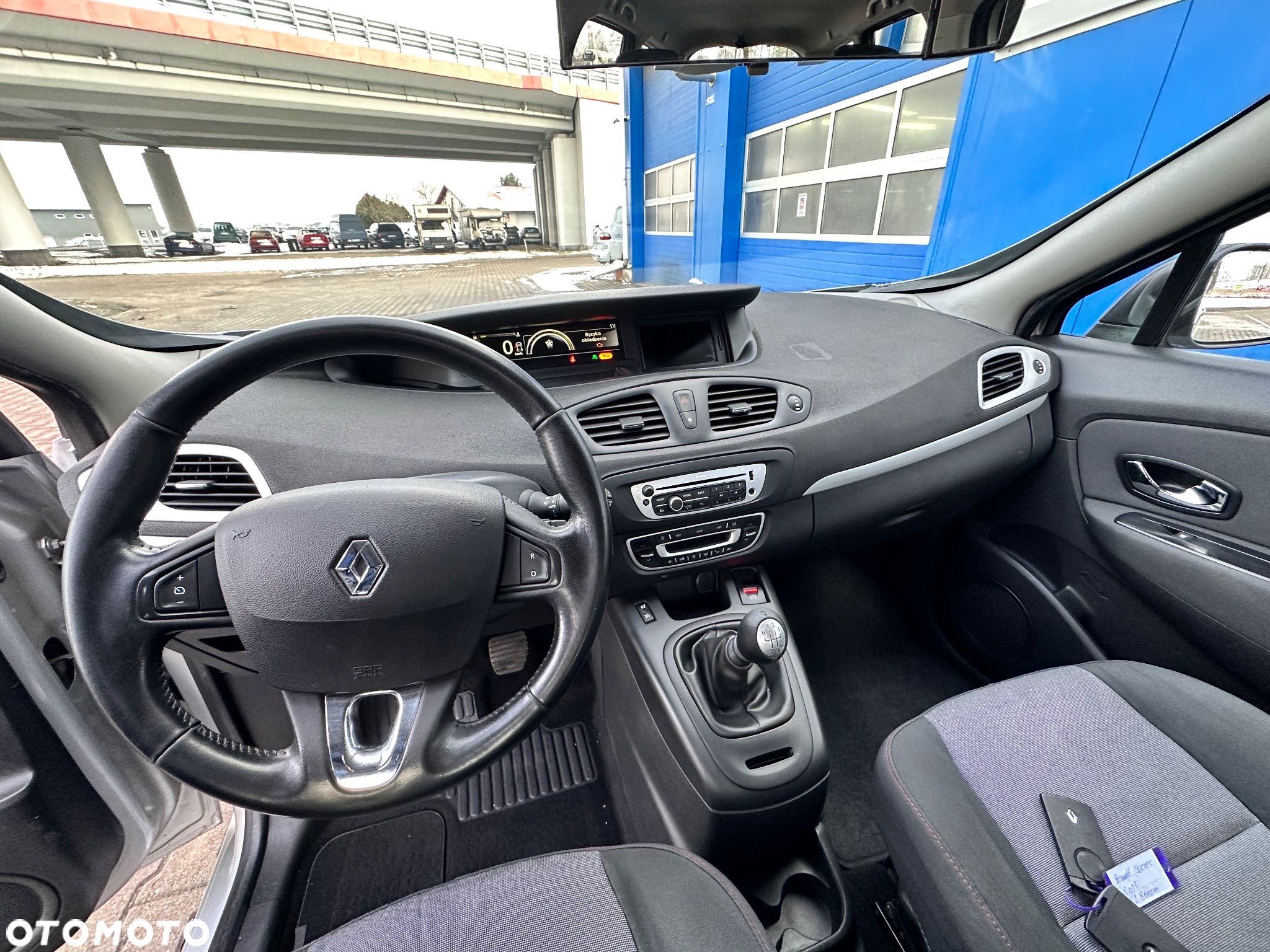 Renault Scenic - 10