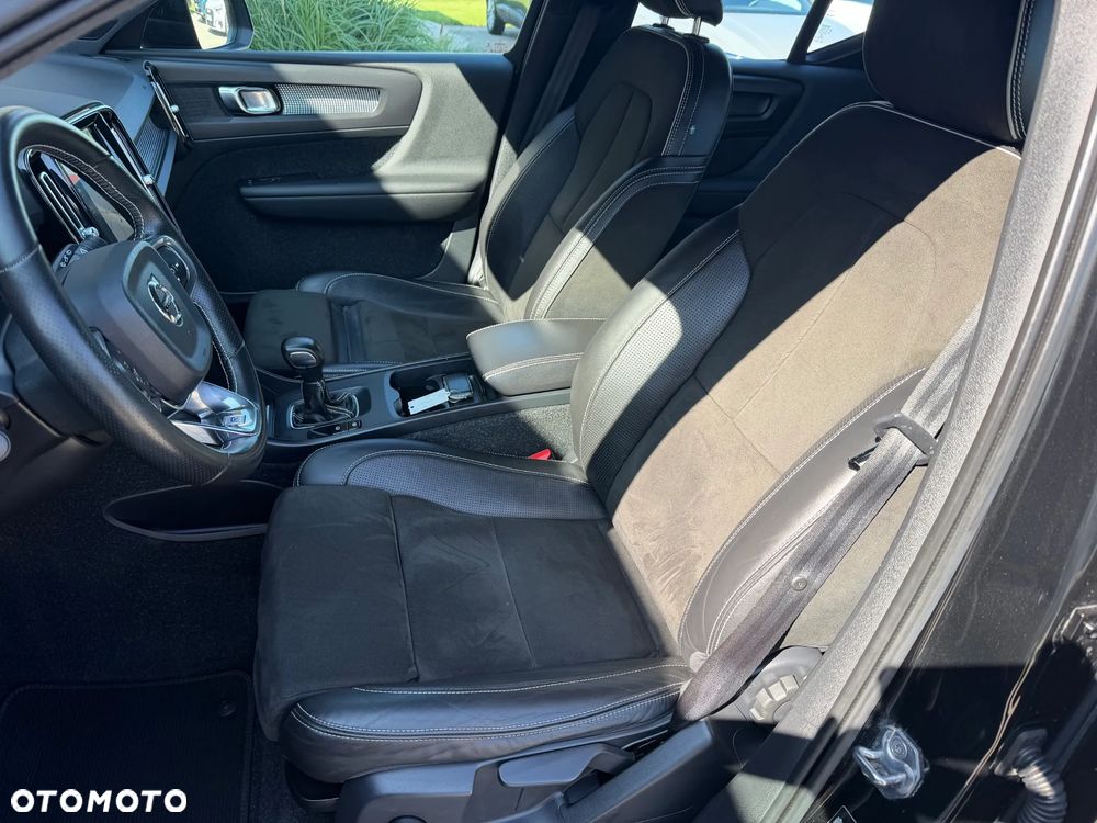 Volvo XC 40 D3 SCR R-Design - 12