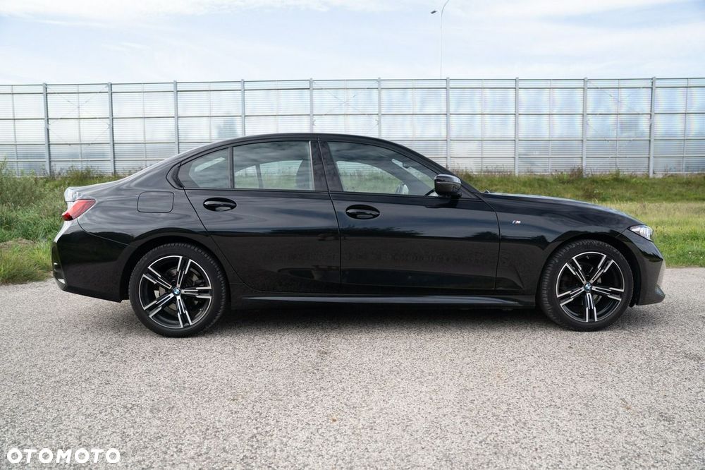 BMW Seria 3 318i M Sport - 11
