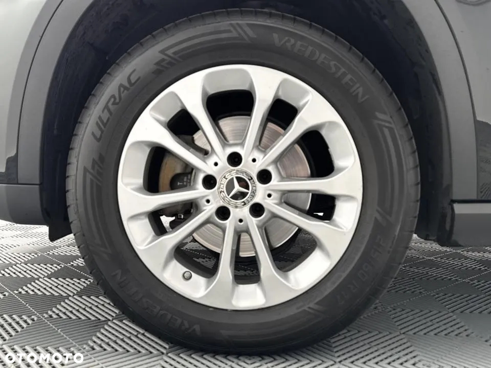 Mercedes-Benz GLA 200 7G-DCT - 9