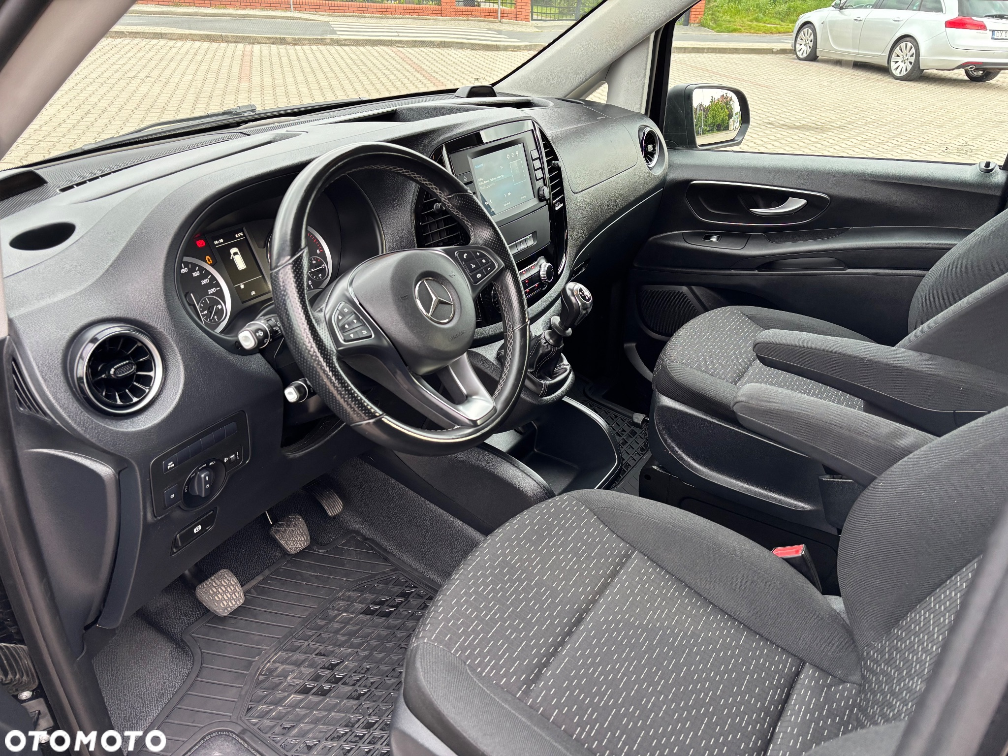 Mercedes-Benz Vito - 9