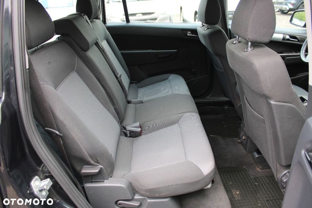 Opel Zafira - 19