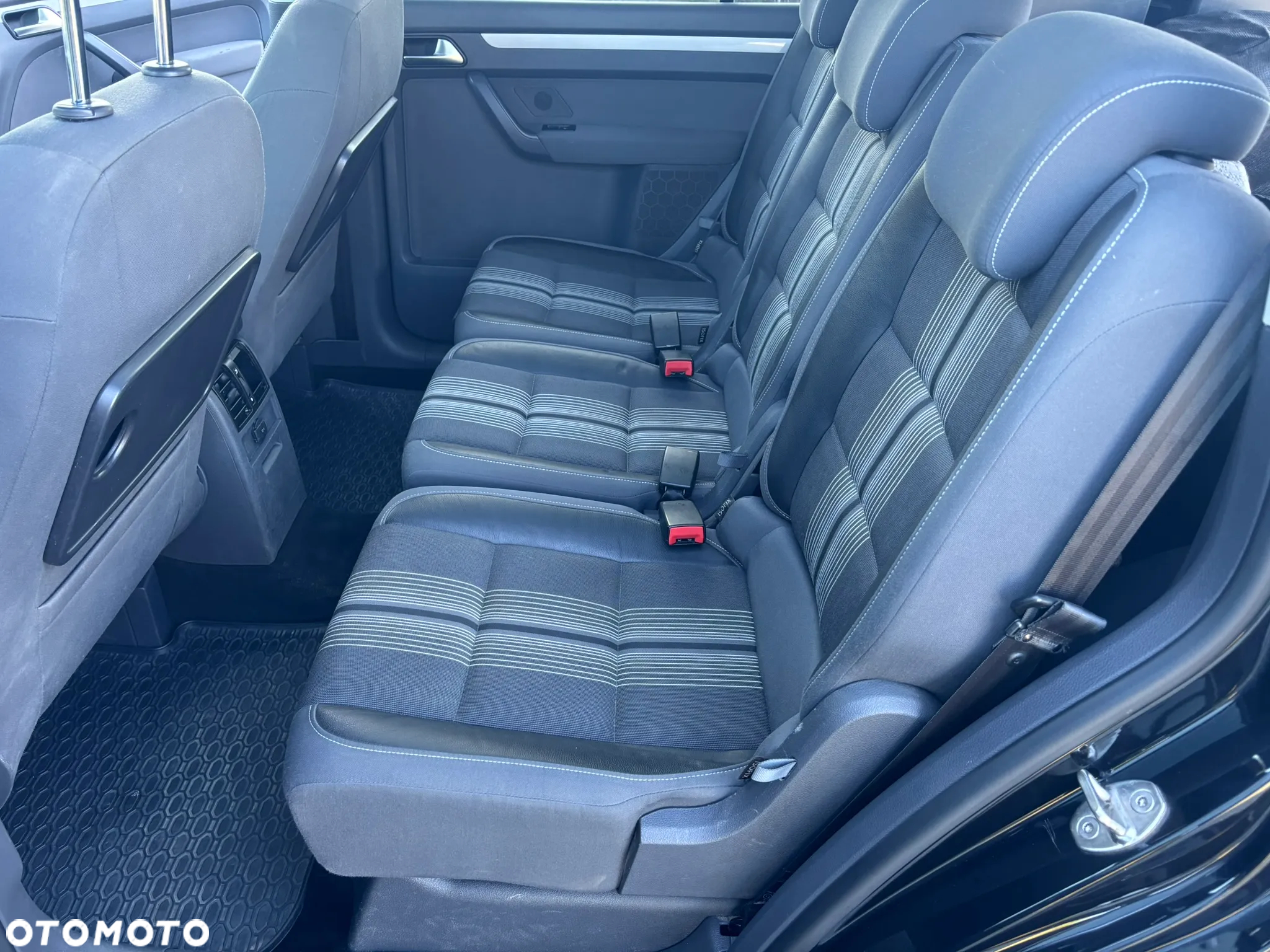 Volkswagen Touran 1.6 TDI DPF MATCH - 6