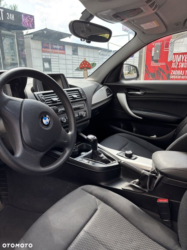BMW Seria 1 118i Sport Line - 9