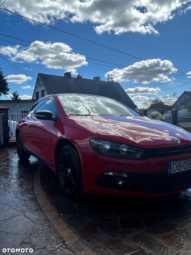 Volkswagen Scirocco ver-2-0-tsi-dsg - 2