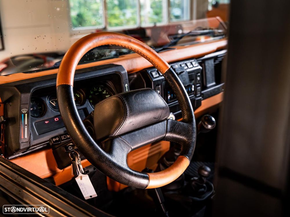 Land Rover Defender - 3