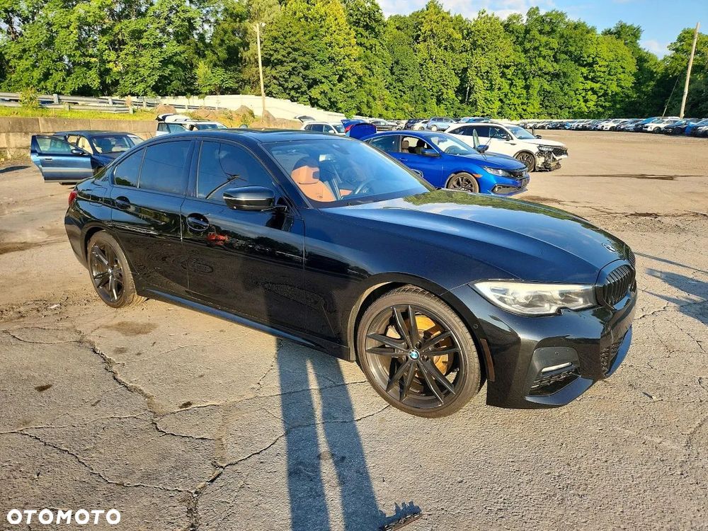 BMW Seria 3 330i xDrive M Sport - 2