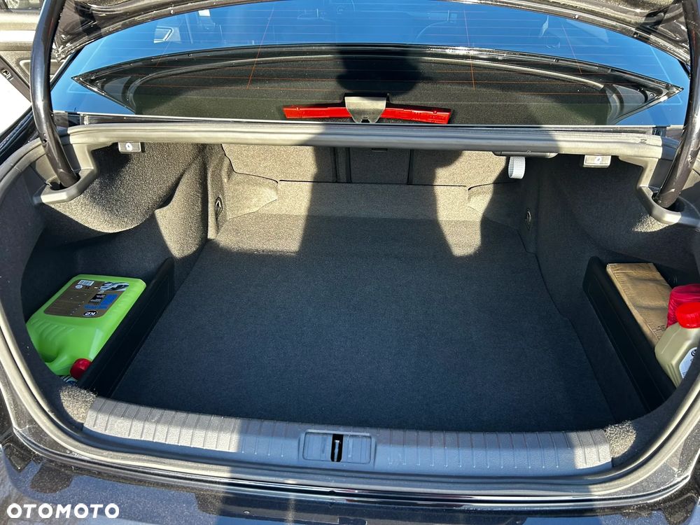 Volkswagen Passat 2.0 TSI Elegance DSG - 20