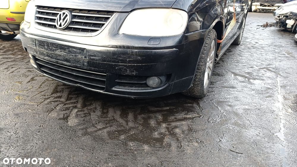 35566 volkswagen touran 2.0 BKD 140 km na części skrzynia GNE lakier LC9Z - 7