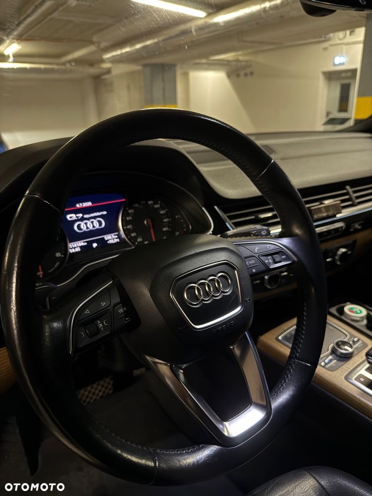 Audi Q7 - 9