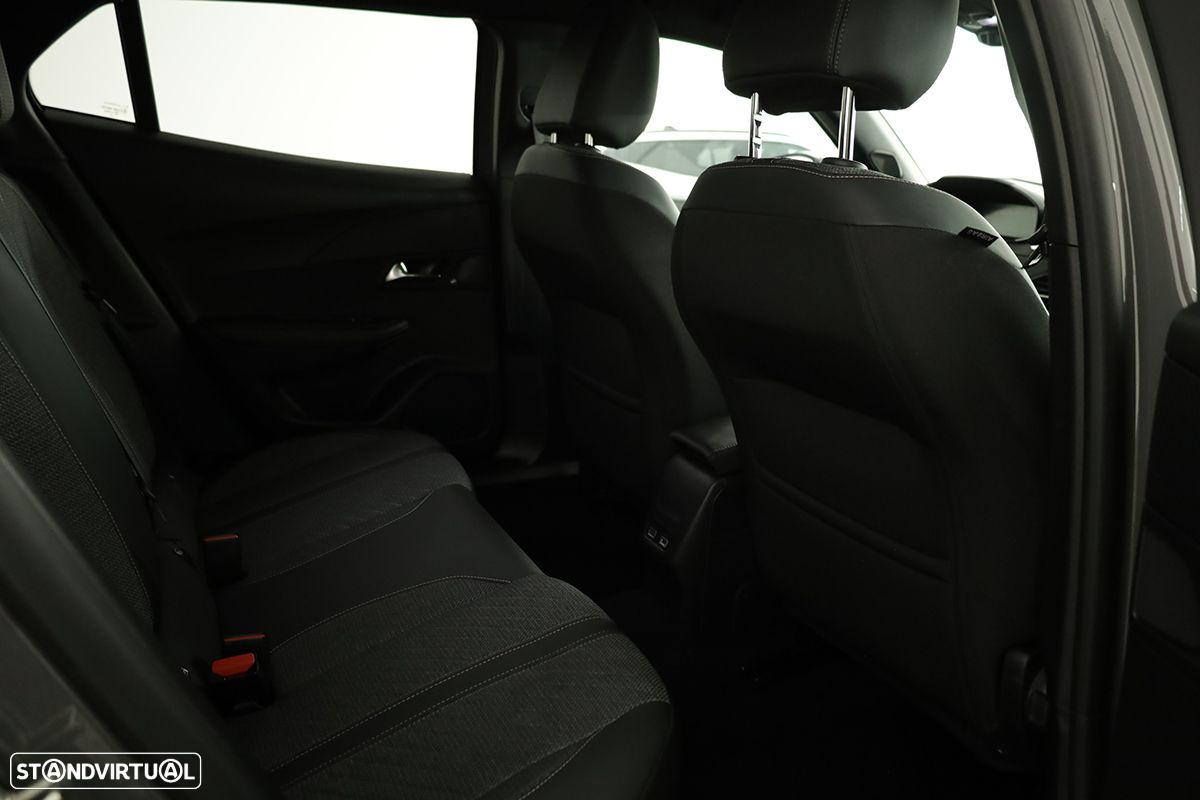 Peugeot 2008 1.2 PureTech Allure - 20