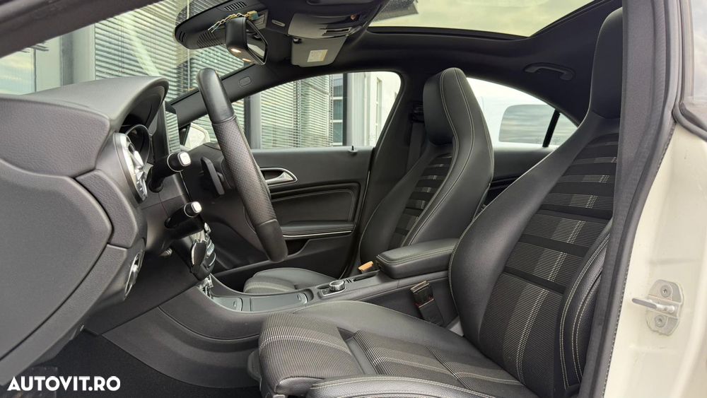 Mercedes-Benz CLA - 12