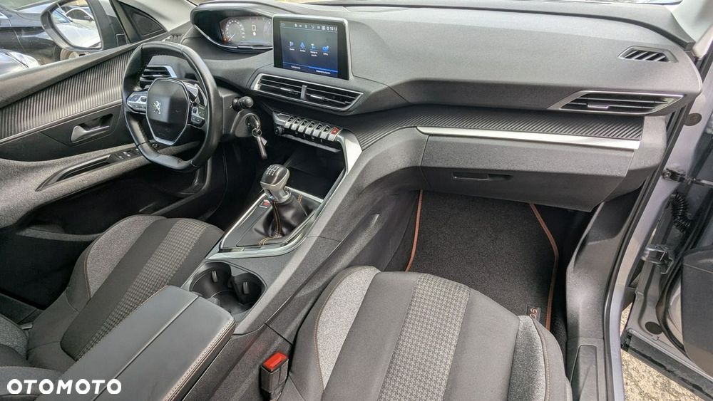 Peugeot 3008 - 21